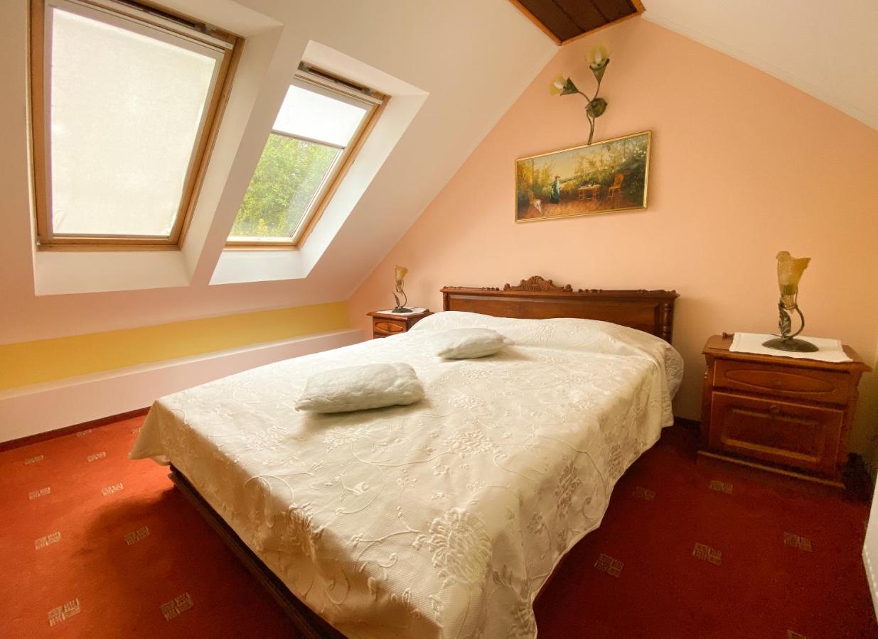 Pensiunea Crocus - Sauna & Billiard Poiana Brasov Bagian luar foto