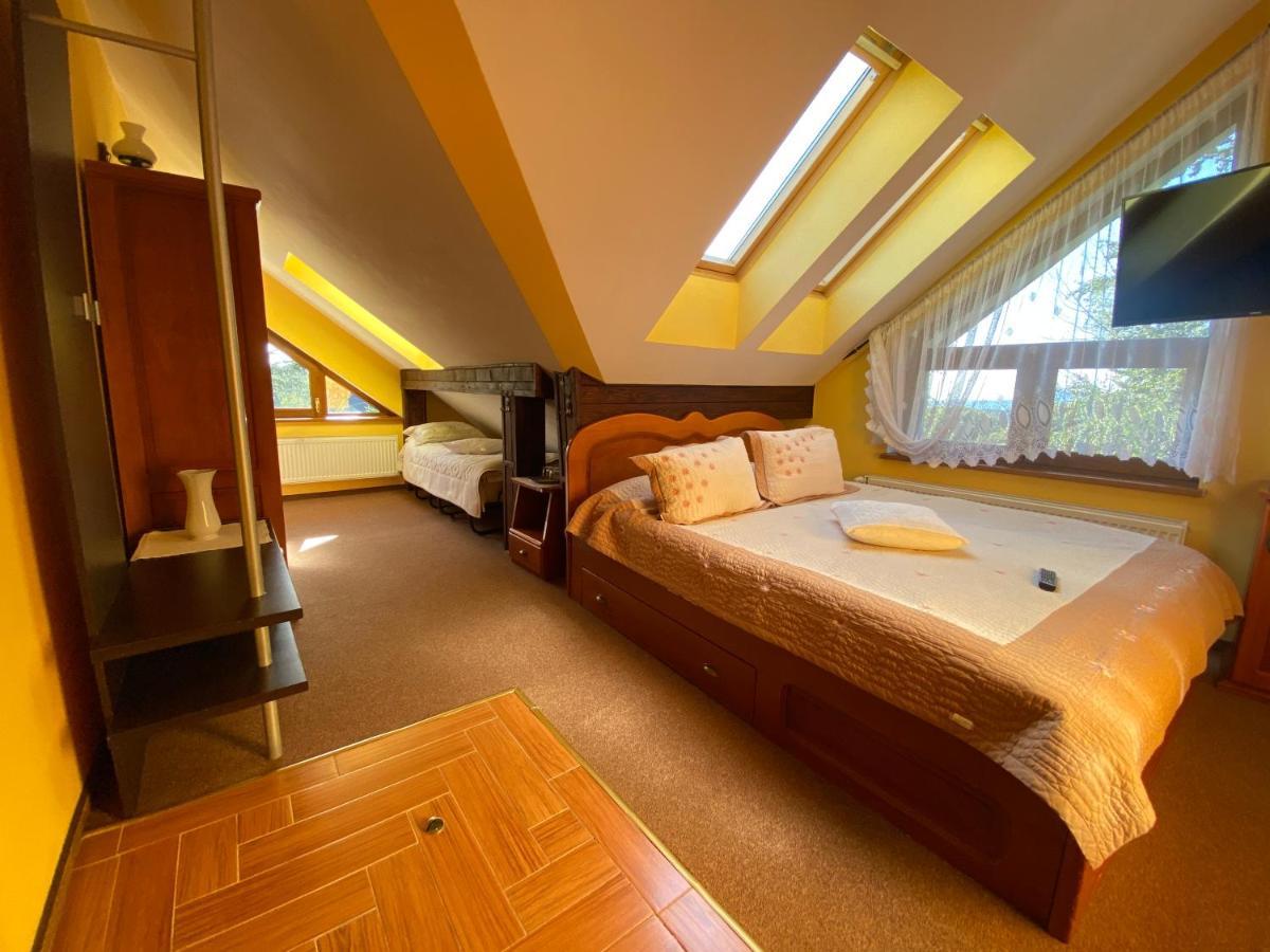 Pensiunea Crocus - Sauna & Billiard Poiana Brasov Bagian luar foto