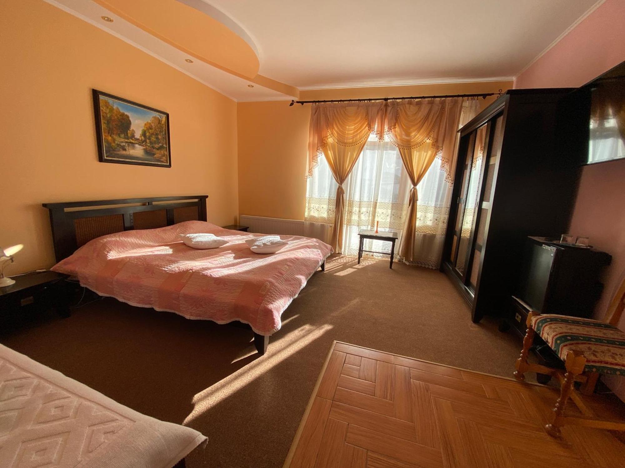 Pensiunea Crocus - Sauna & Billiard Poiana Brasov Bagian luar foto