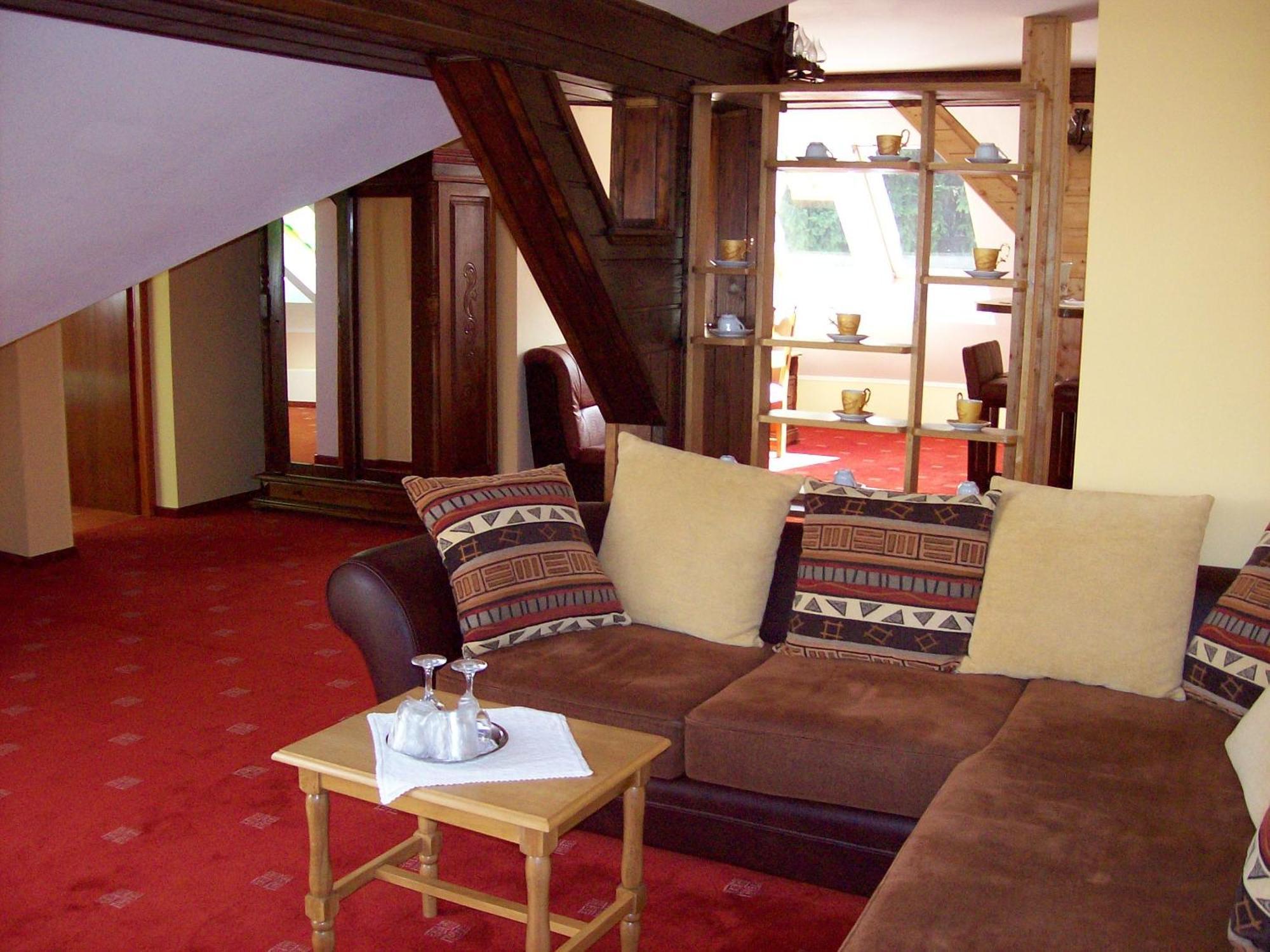 Pensiunea Crocus - Sauna & Billiard Poiana Brasov Bagian luar foto
