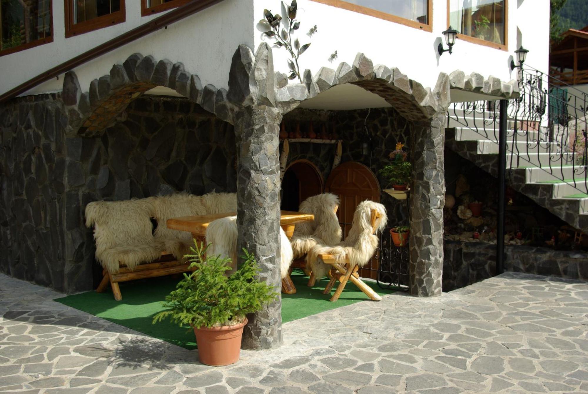 Pensiunea Crocus - Sauna & Billiard Poiana Brasov Bagian luar foto
