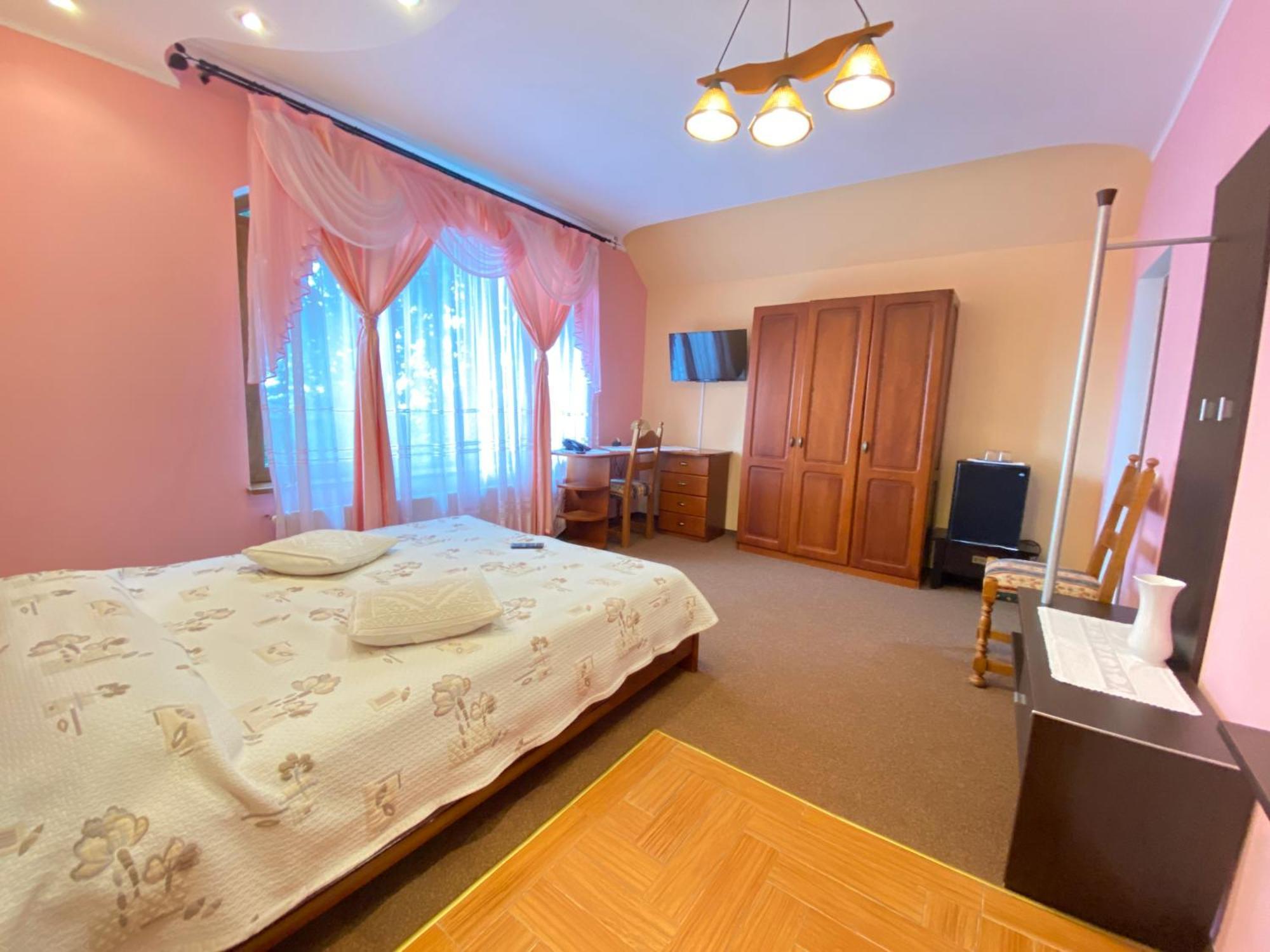 Pensiunea Crocus - Sauna & Billiard Poiana Brasov Bagian luar foto